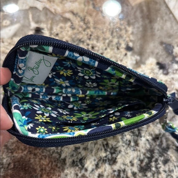 Vera Bradley Tech Case Daisy Daisy - Picture 3 of 3